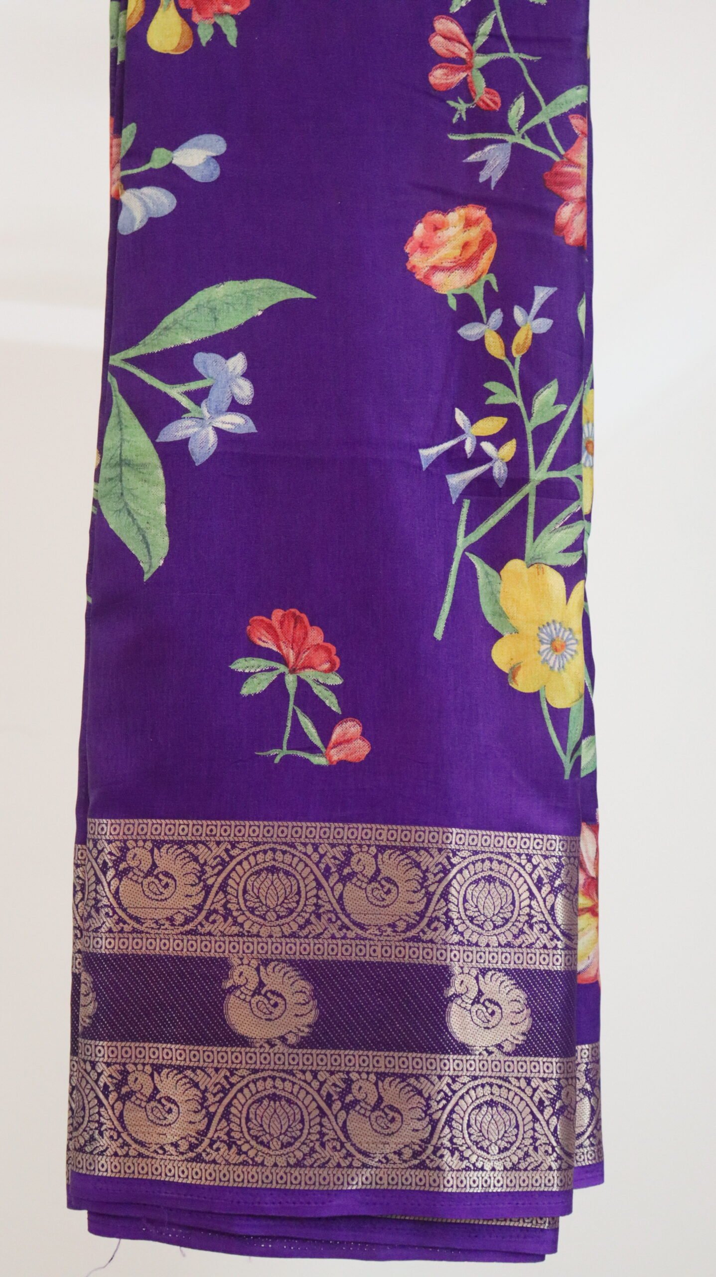 Semi Dola Floral